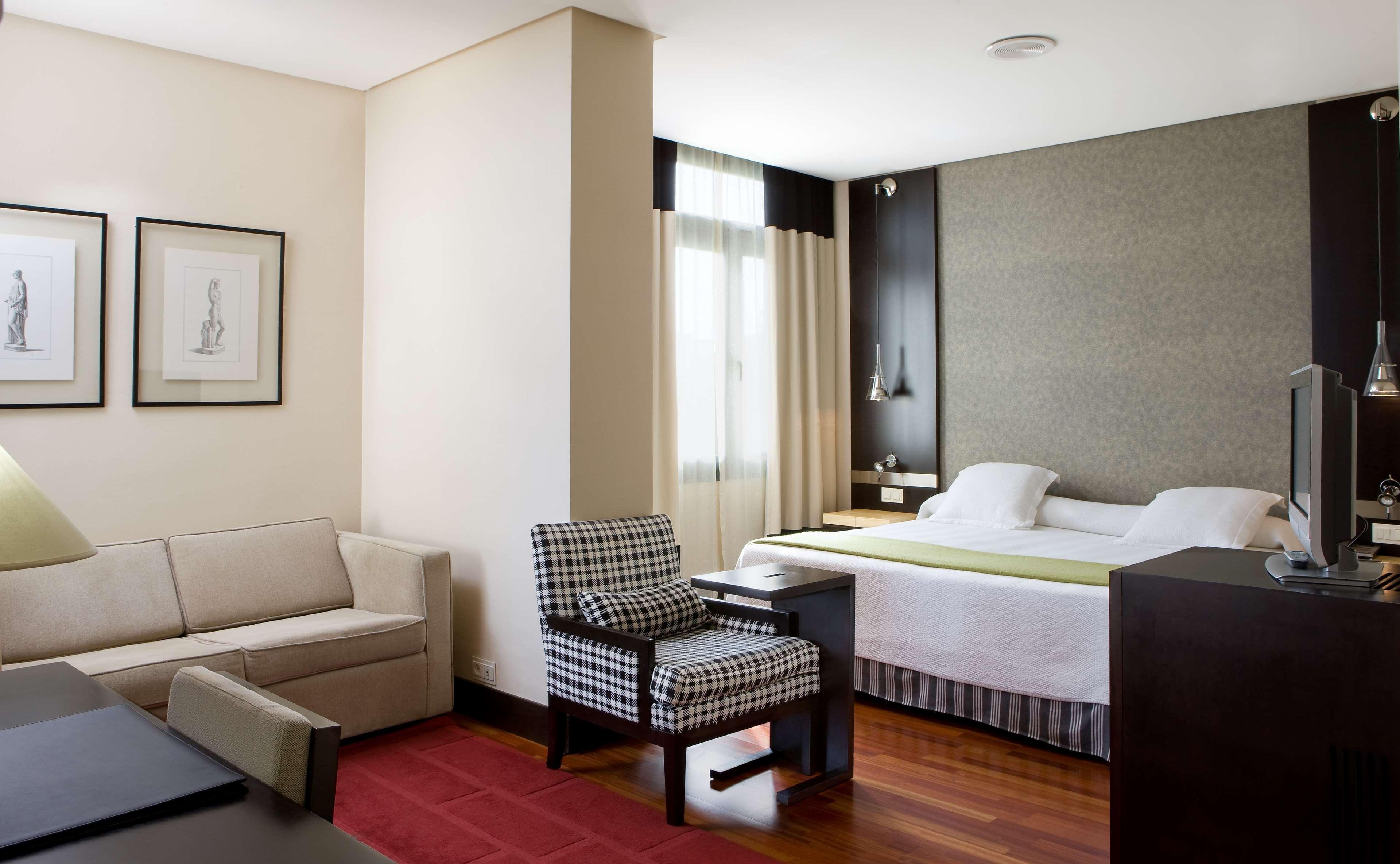 Hotel NH Avenida Jerez Jerez de la Frontera Exterior foto