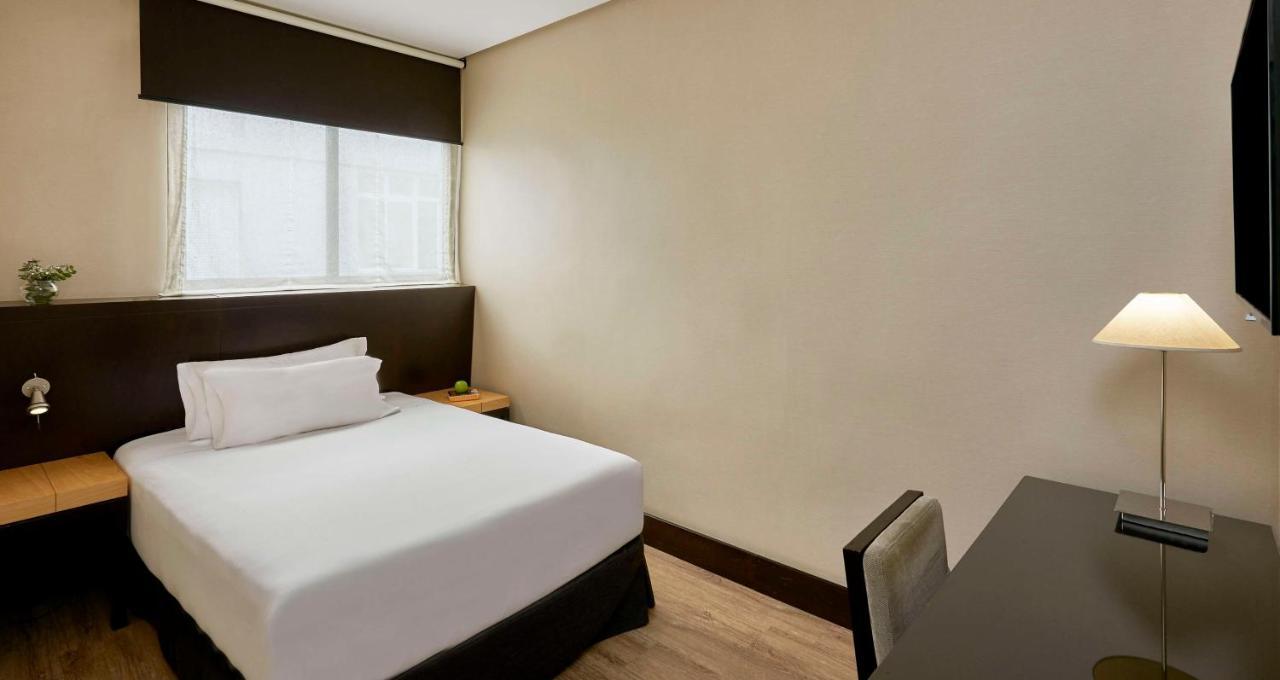 Hotel NH Avenida Jerez Jerez de la Frontera Exterior foto